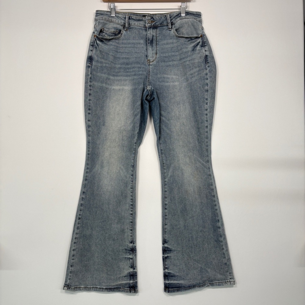 Judy Blue Women Flare Jeans 16W Light Wash High Rise Stretch Denim JB88655